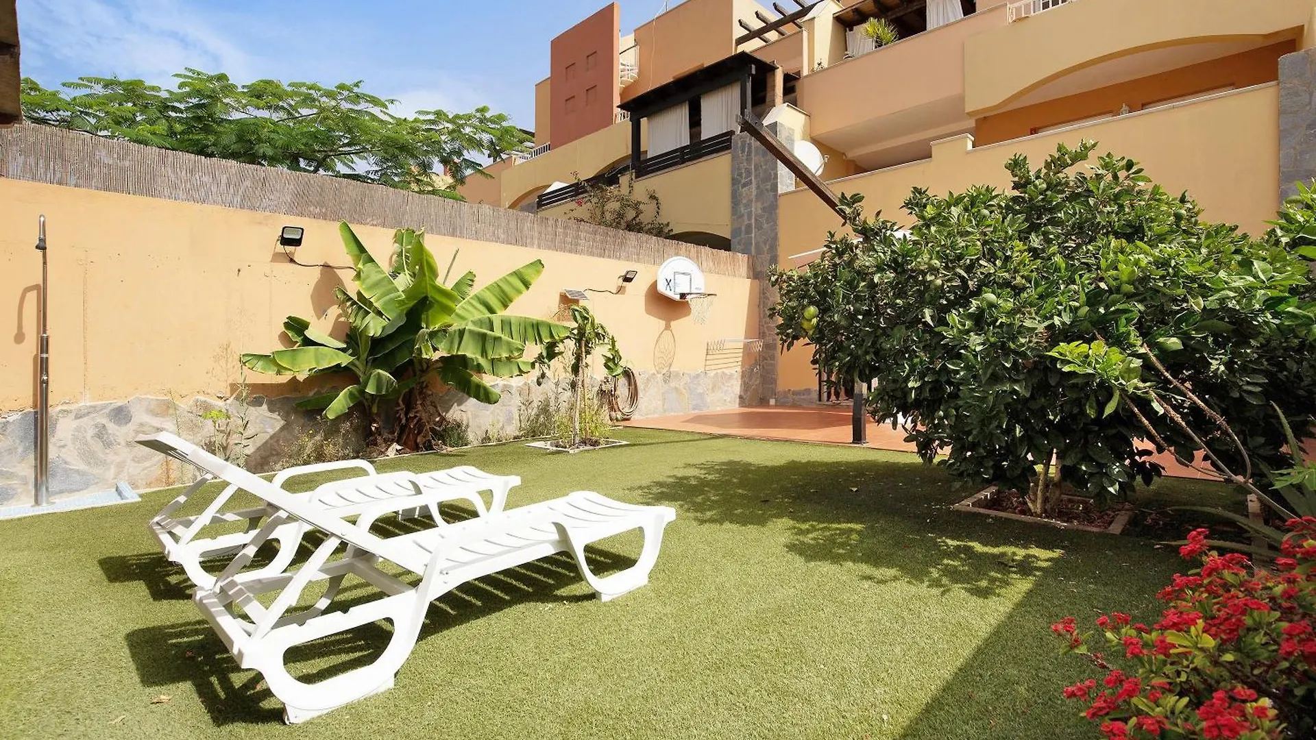 Casa Carlos Corralejo 0*,